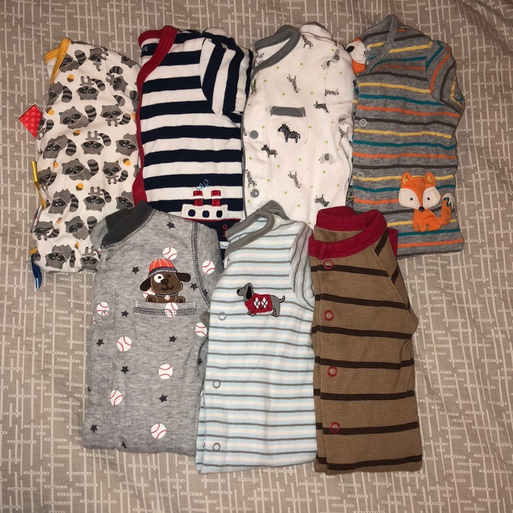 Lot of 7 pajamas